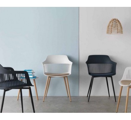 SILLÓN GIRATORIO TAPIZADO MODELO MAURO PATAS METALICAS TERCIOPELO AZUL
